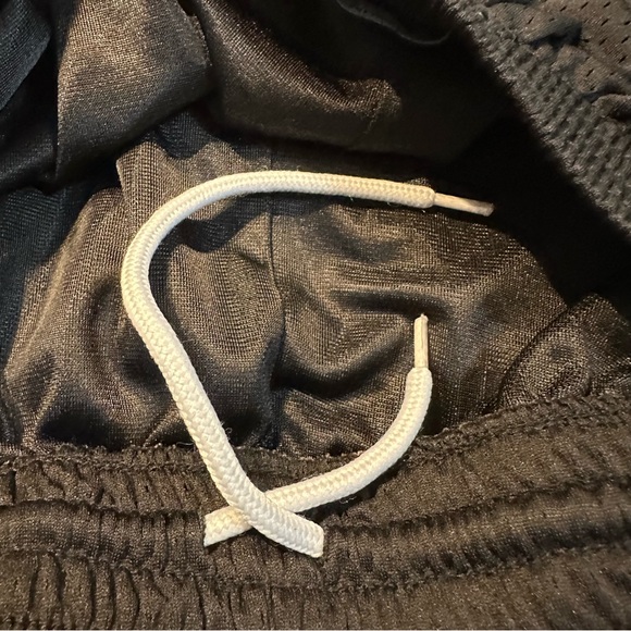 Bleecker Mercer Basketball Sz L Black w/Graphic Print Drawstring Shorts - Picture 8 of 13